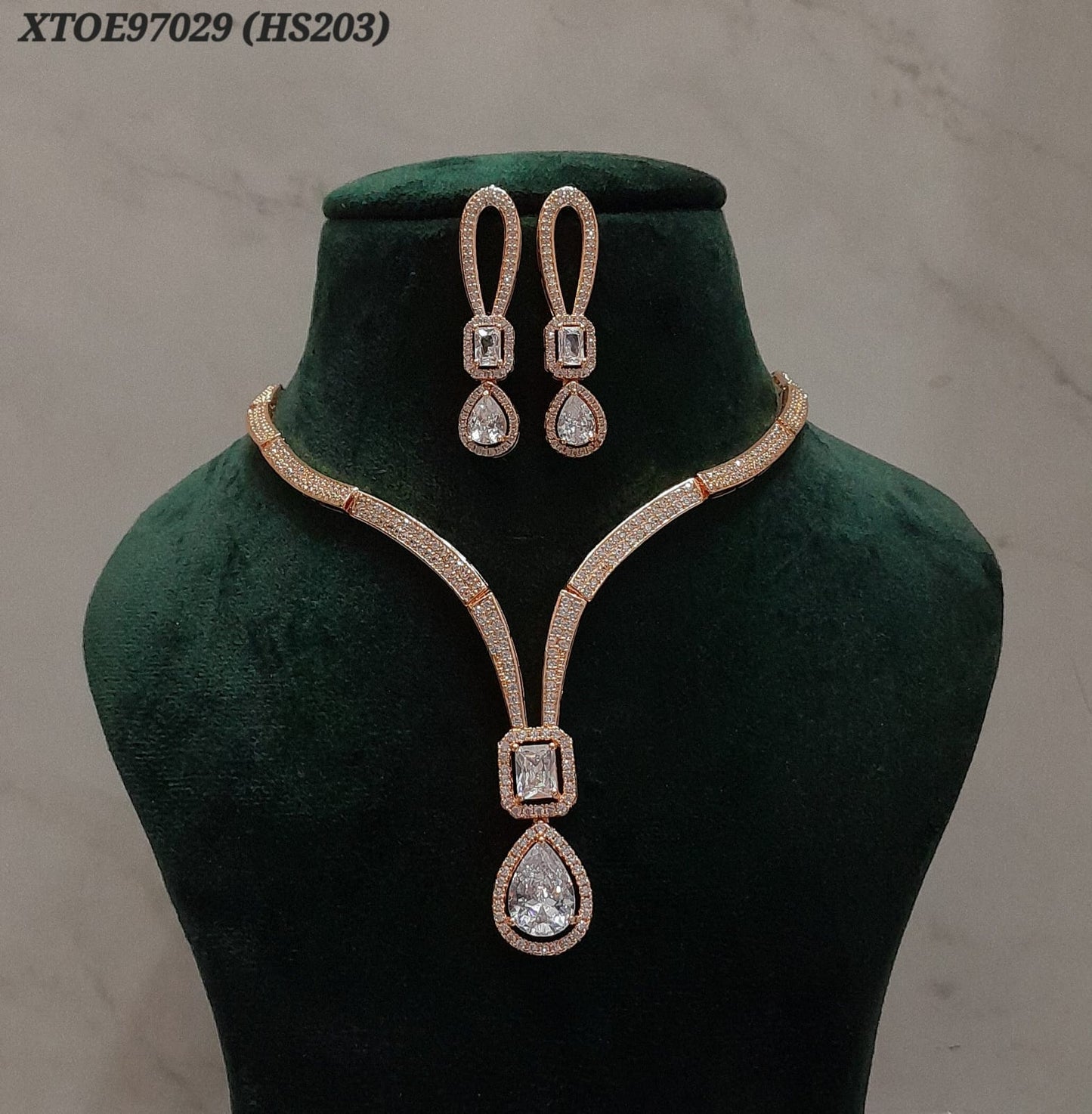 AD ROSE GOLD NECKLACE WITH EARRINGS HS203