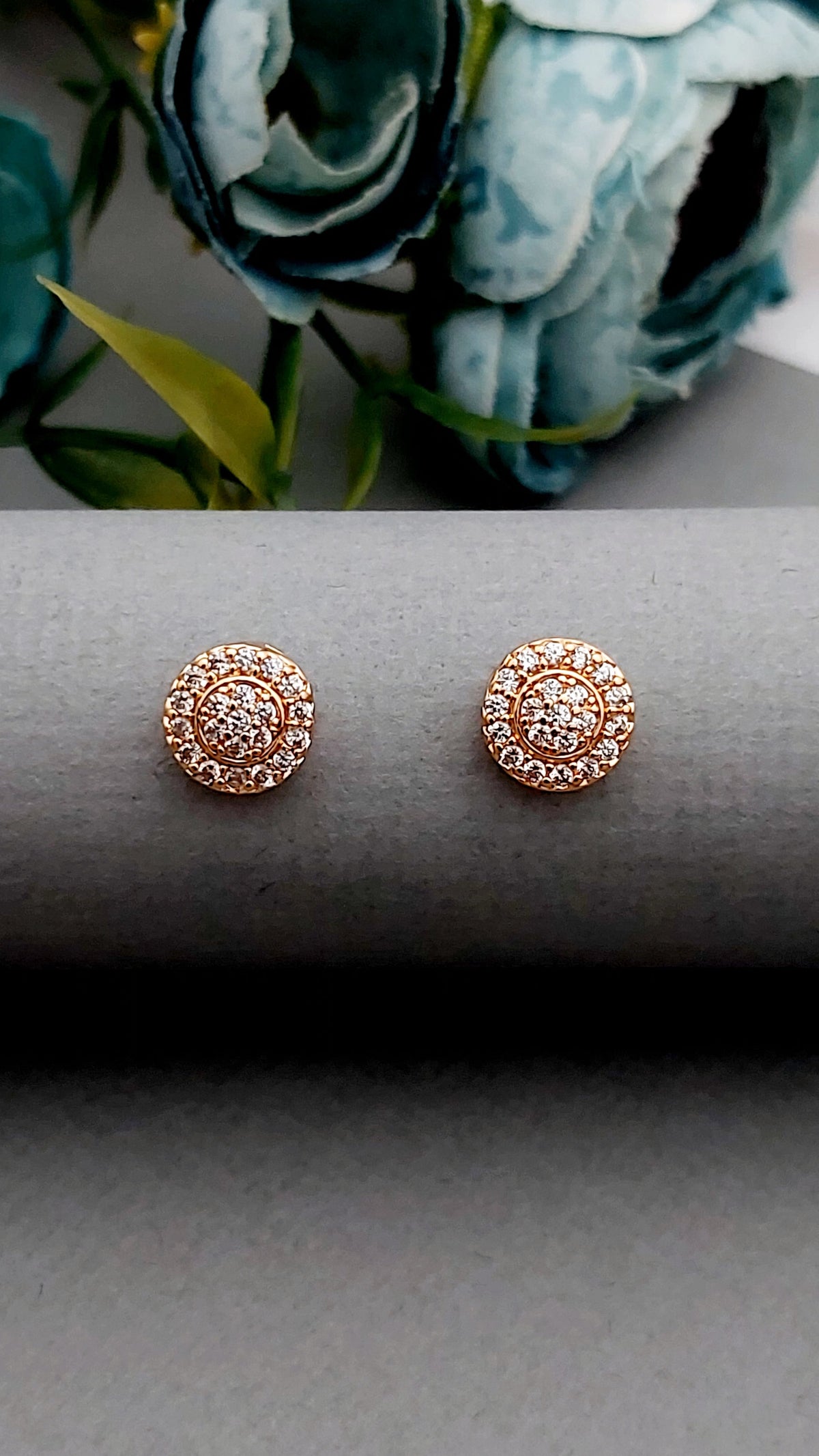 Rosegold earrings,studs,earrings for women,tops for women,latest earring,partywear stud earring