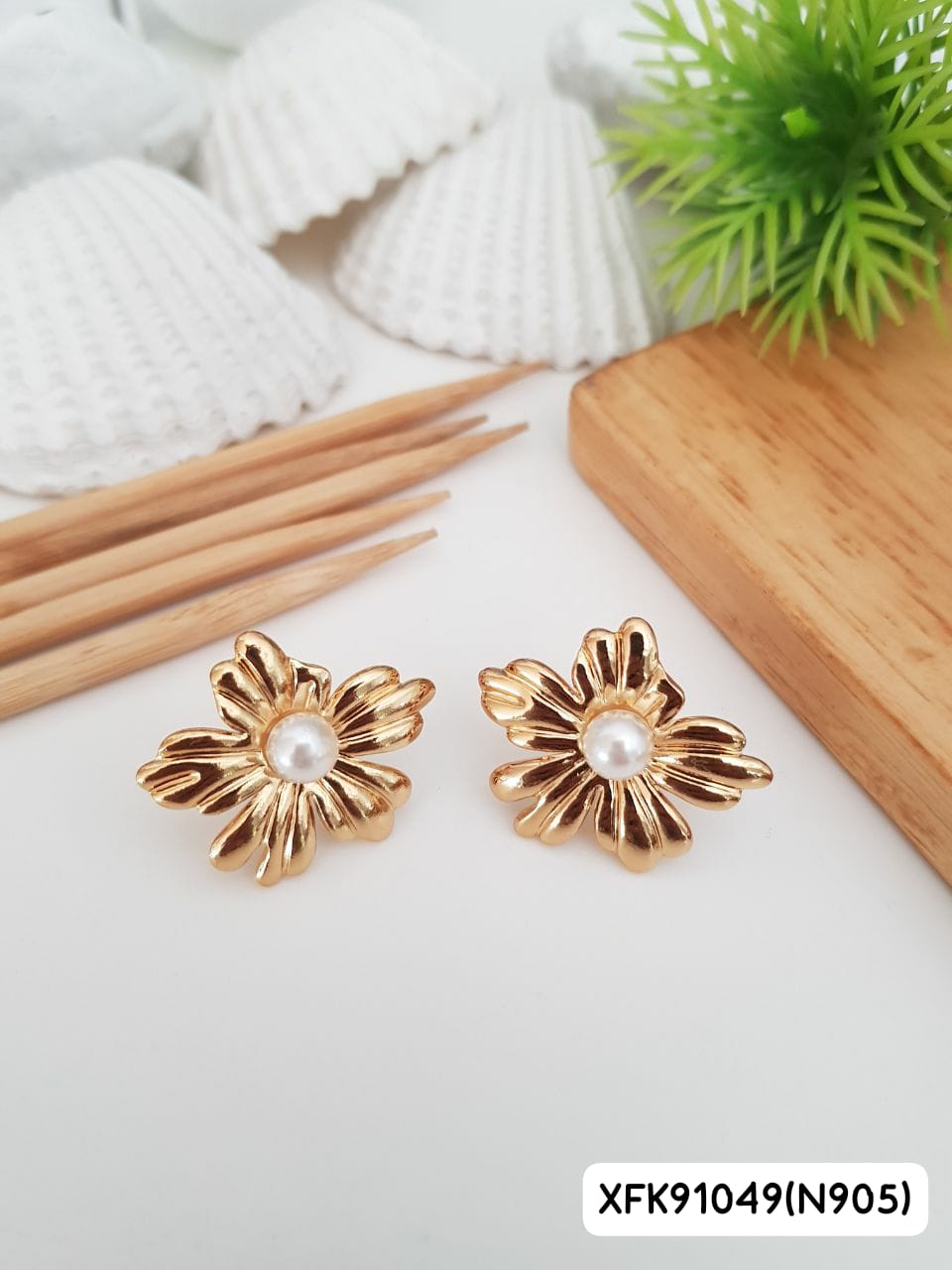 ANTI TARNISH STEEL earrings STUD TOPS GOLDEN