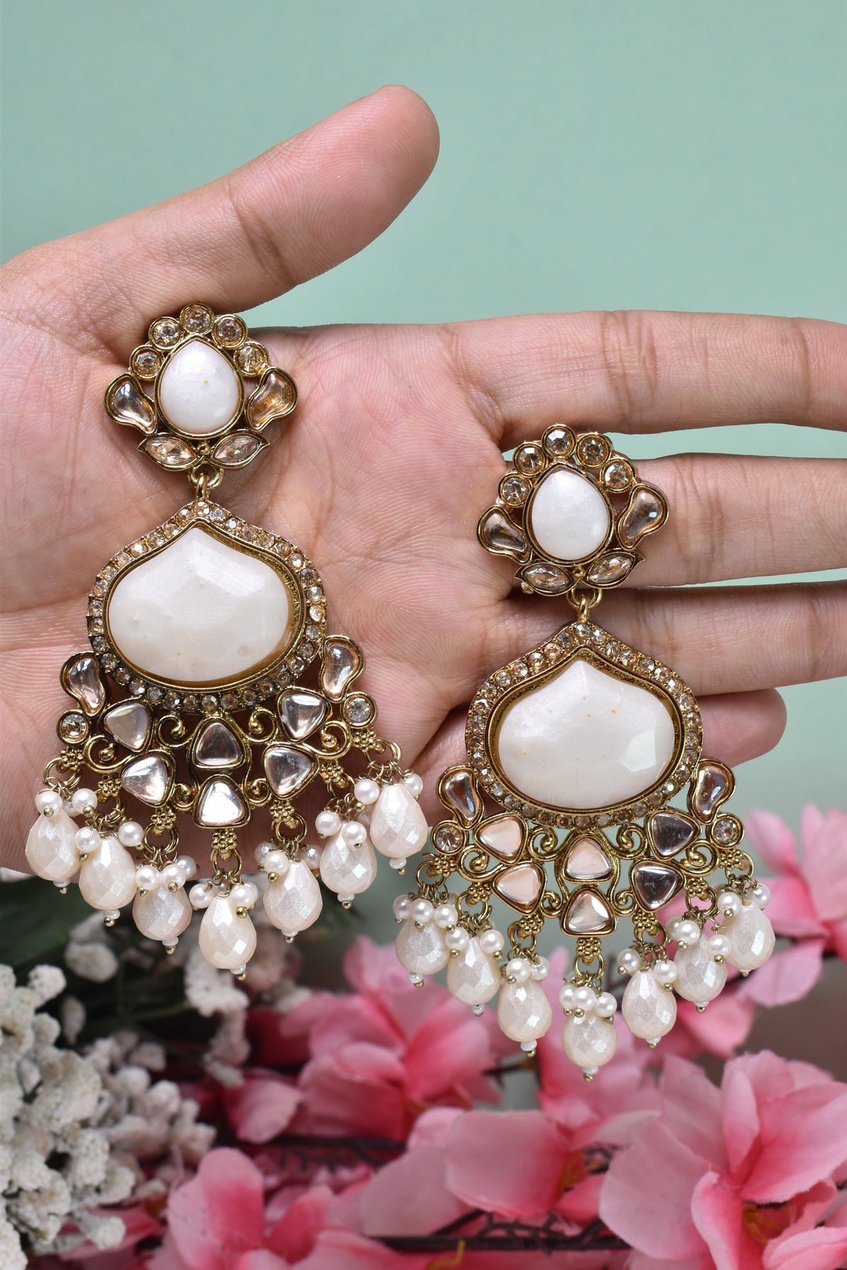 kundan jhumka,meenakari earrings,kahmiri earring,chandbali,chandelier earrings, dome jhumkas,pearl cluster jhumka, long earrings,heavy earrings,big earrings,designer earrings,latest design,new design