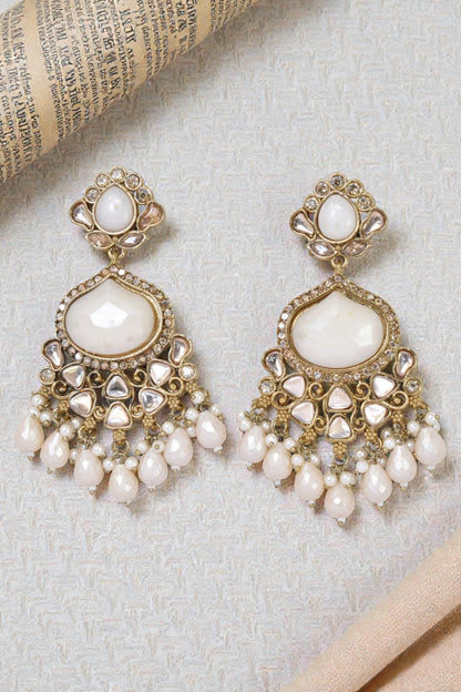 kundan jhumka,meenakari earrings,kahmiri earring,chandbali,chandelier earrings, dome jhumkas,pearl cluster jhumka, long earrings,heavy earrings,big earrings,designer earrings,latest design,new design