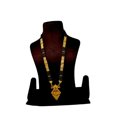 Golden and black beads chain with pendal