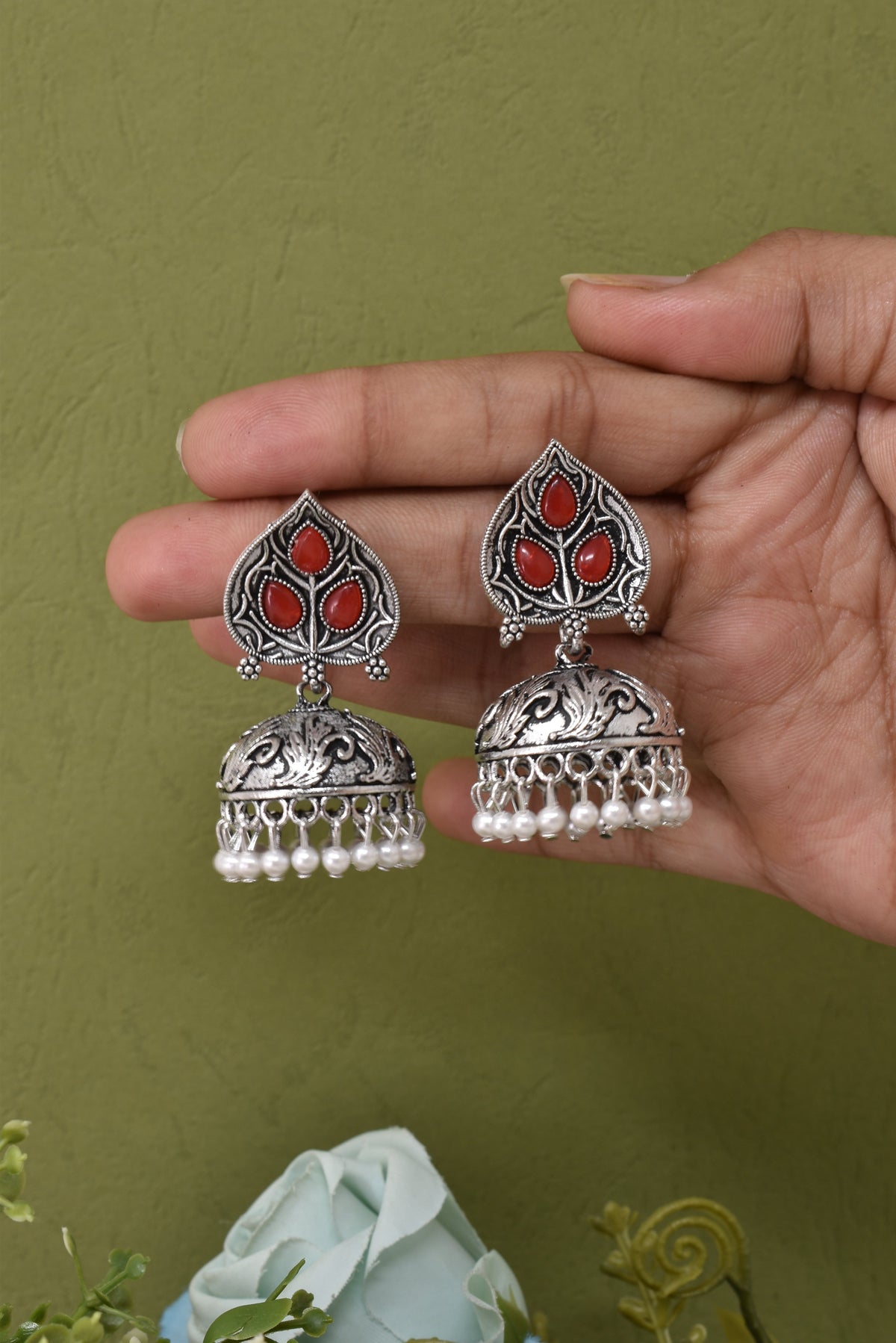 Silver Plated, Stylish Oxidised Paan Motif Jhumka Earrings for Women and Girls, Traditional Ethnic Pearl Drop Wedding Festive Party Jewellery, Traditional Leaf Design Red Coloured Ethnic Earring