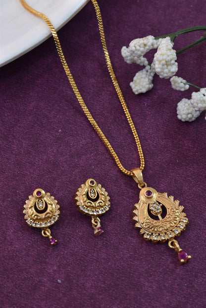 Gold Plated Stone Studded Pendant Necklace with Pink Center Accent for Women, Lightweight Party Jewellery for Festive, Wedding, Evening and Daily Styling with Premium Finish Chain-15