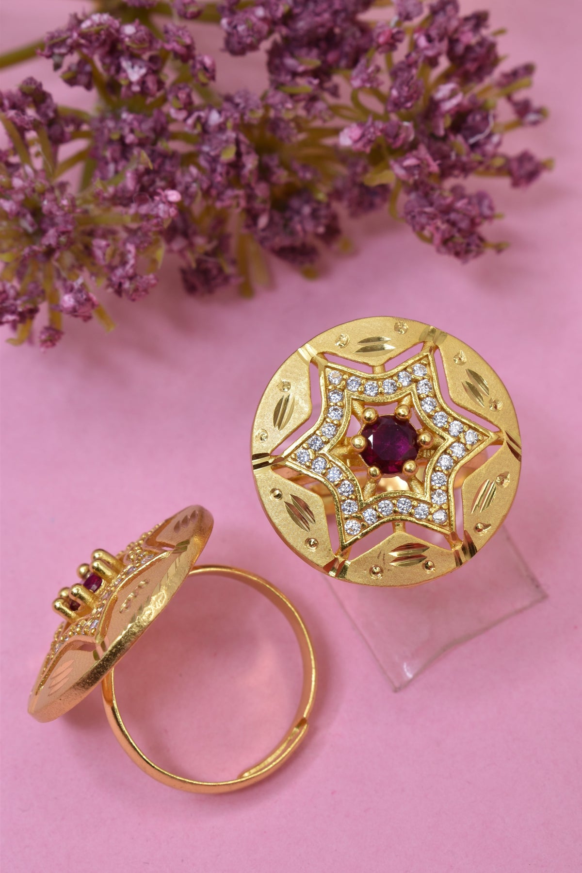 Elegant gold-plated ring